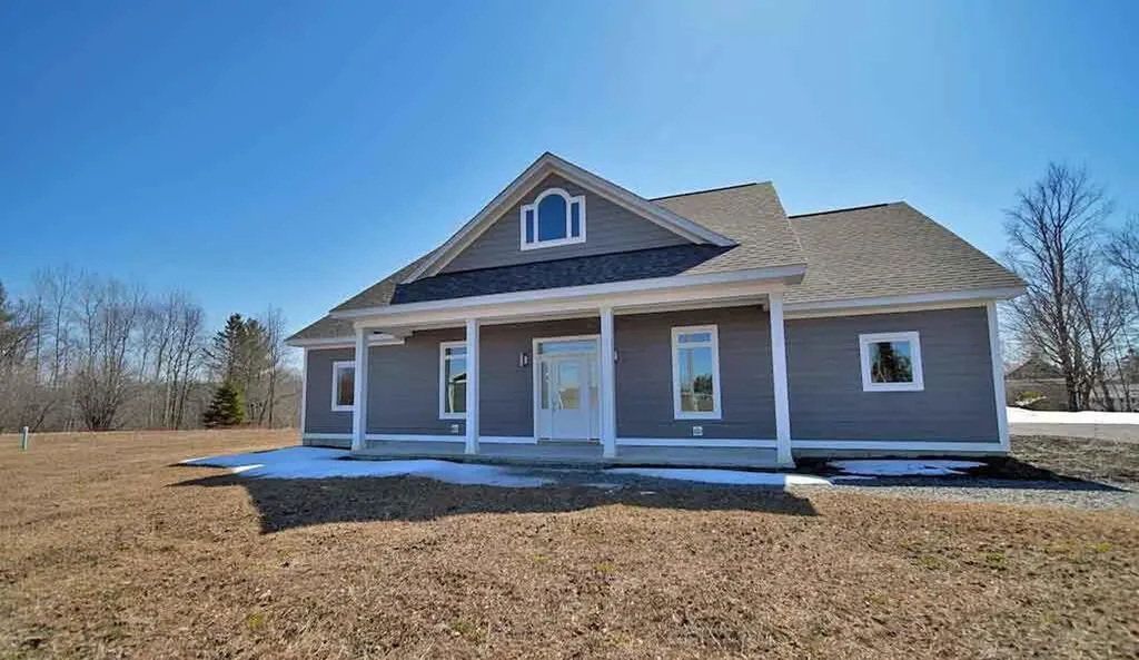 3 Lilac Lane Houlton ME 04730