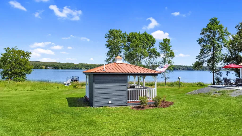 162 Island Road Saint Agatha ME 04772