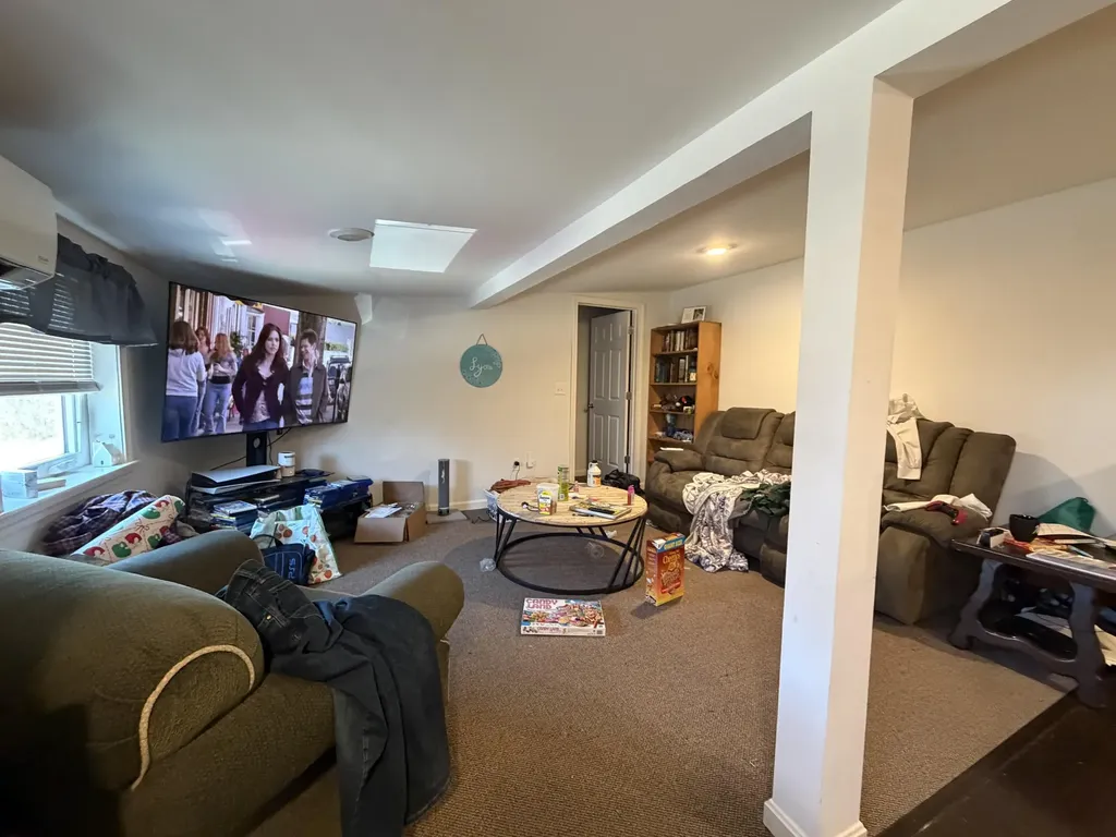 442 W Broadway Lincoln ME 04457