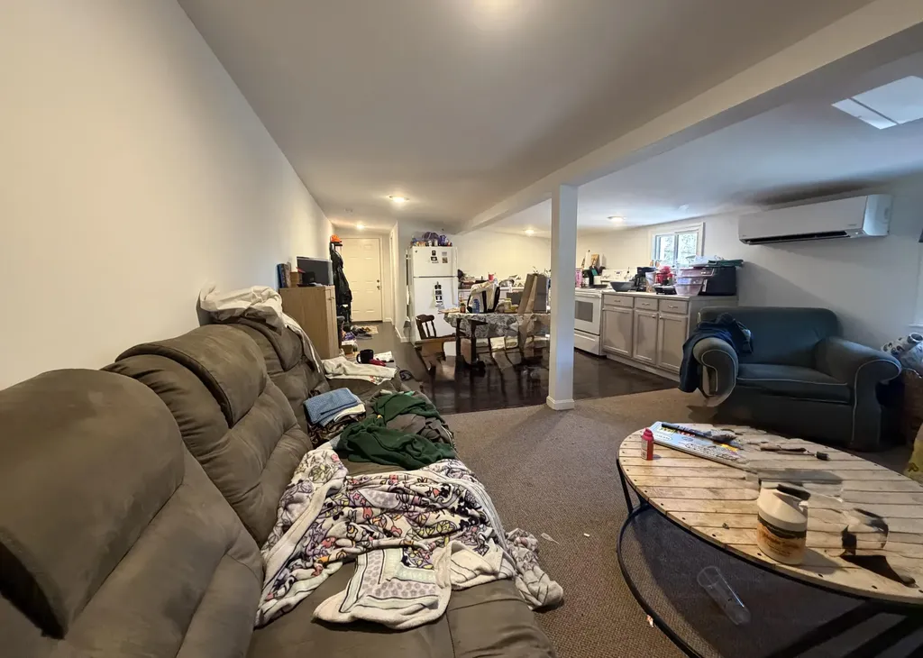 442 W Broadway Lincoln ME 04457