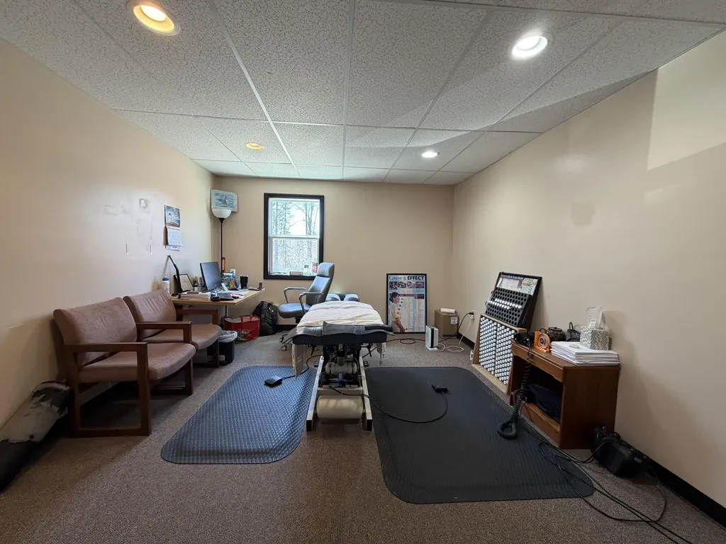 442 W Broadway Lincoln ME 04457