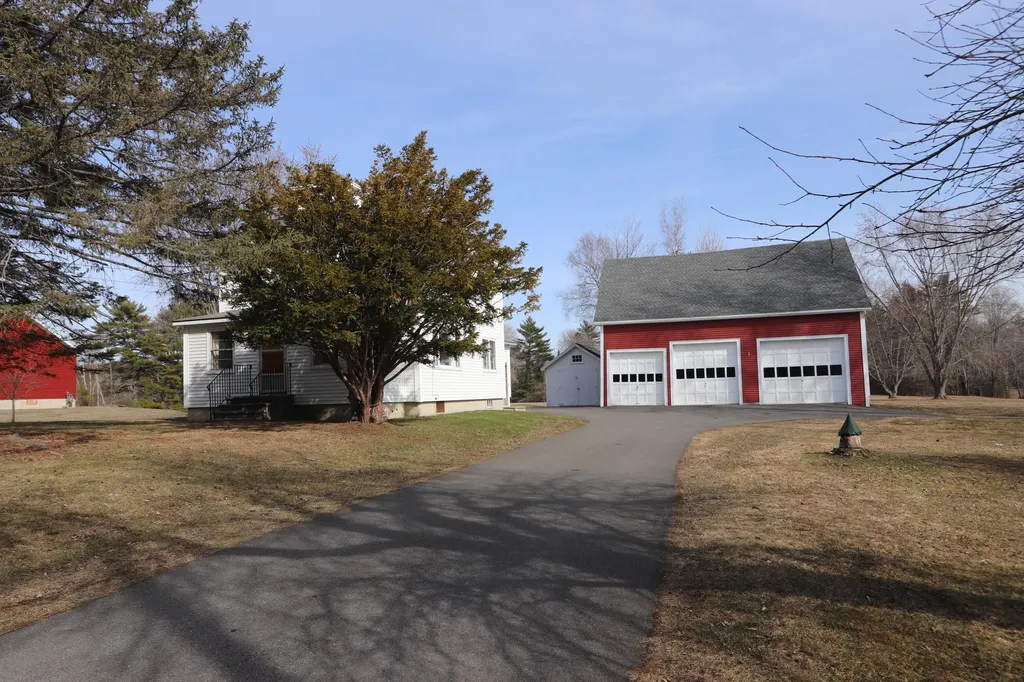 91 Pierce Road Brewer ME 04412
