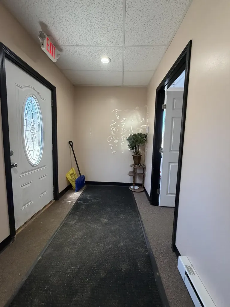 442 W Broadway Lincoln ME 04457