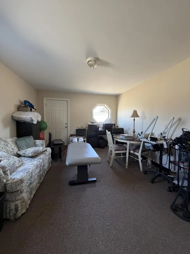 442 W Broadway Lincoln ME 04457