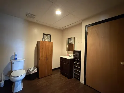442 W Broadway Lincoln ME 04457