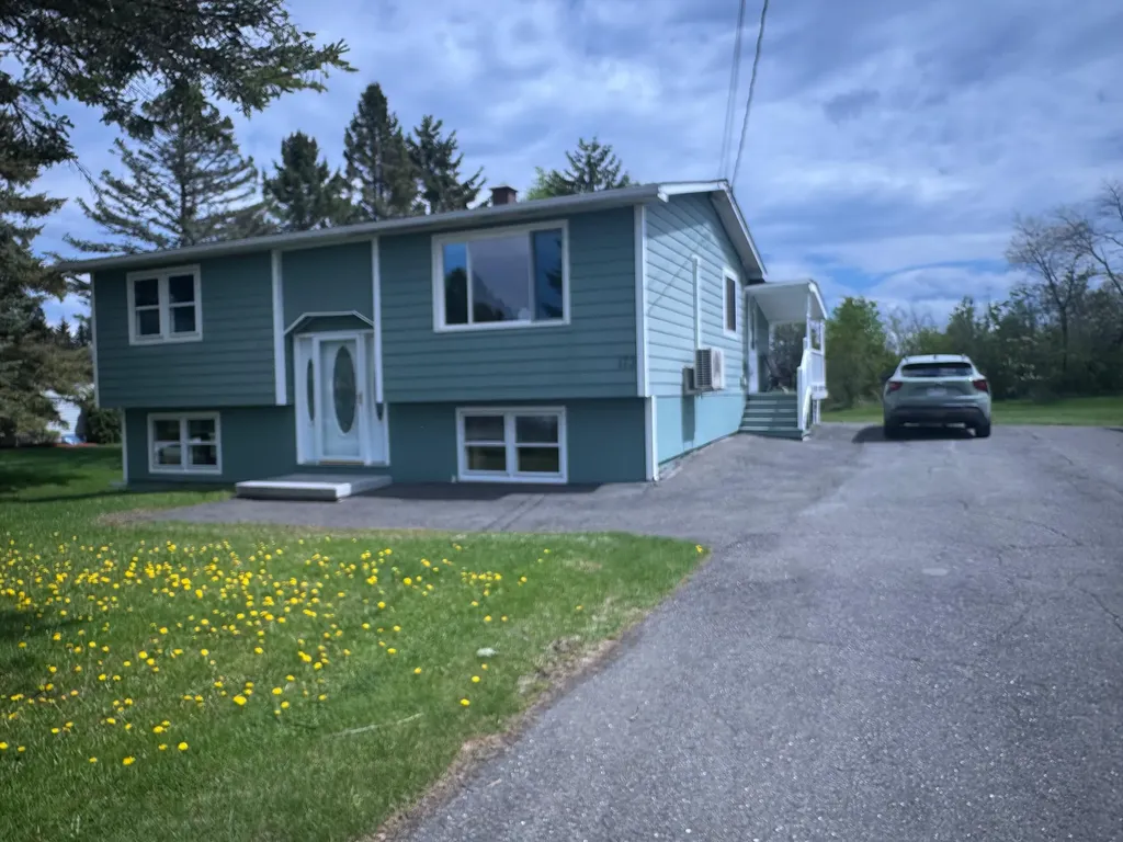 173 Lynn Street Van Buren ME 04785