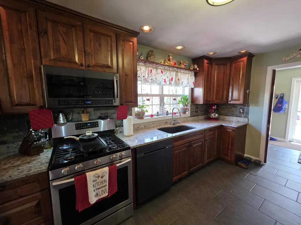 140 Bog Road Northport ME 04849