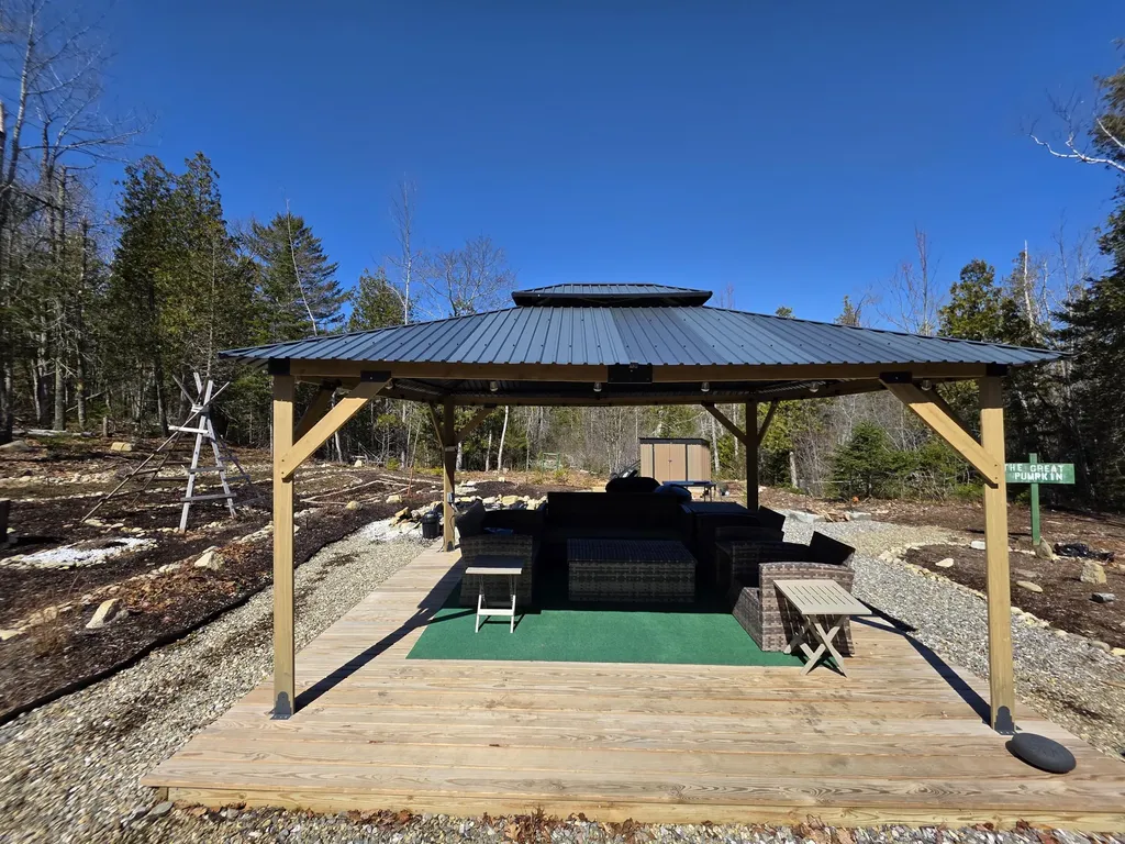 140 Bog Road Northport ME 04849