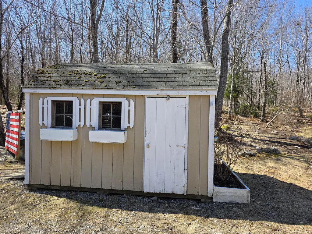 140 Bog Road Northport ME 04849