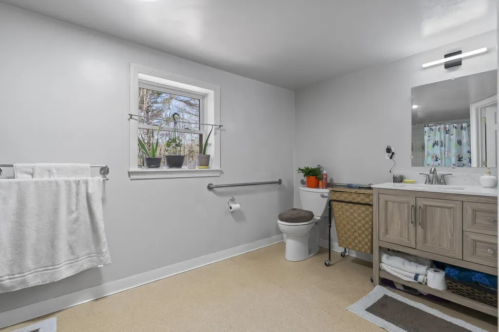 45 Sherwood Drive Augusta ME 04330
