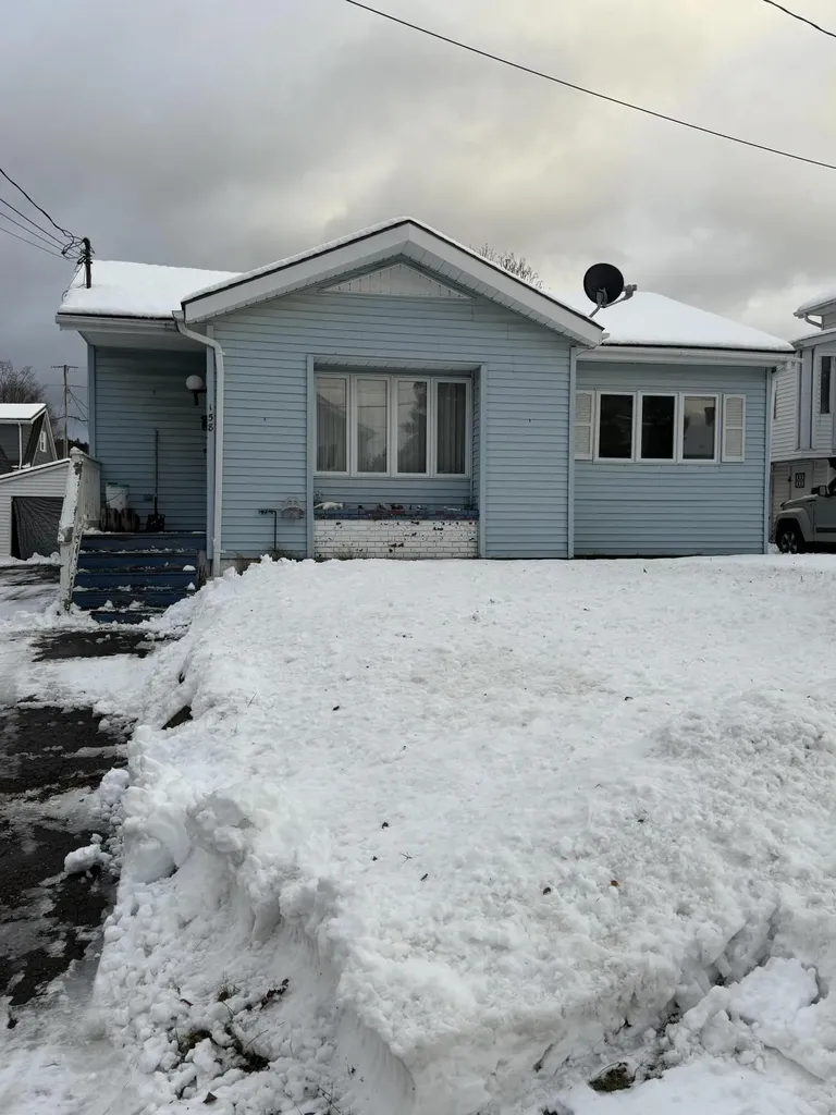 158 Pleasant Avenue Madawaska ME 04756