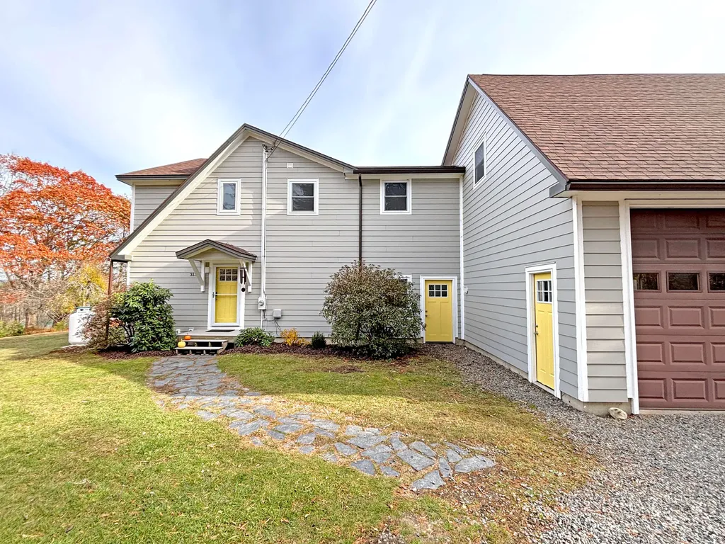 313 East Side Road Sorrento ME 04677