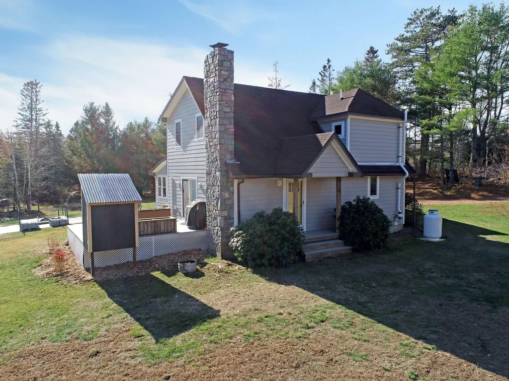 313 East Side Road Sorrento ME 04677
