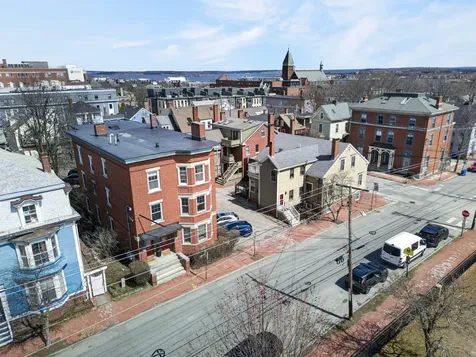 135 Brackett Street Portland ME 04102
