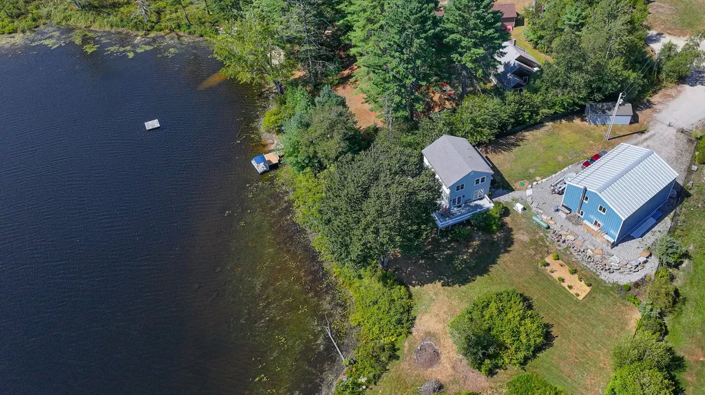 17 Dyvonne Terrace Bridgton ME 04009