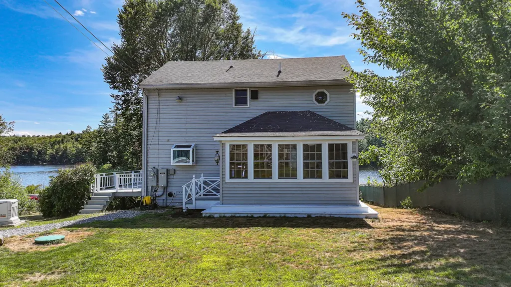 17 Dyvonne Terrace Bridgton ME 04009