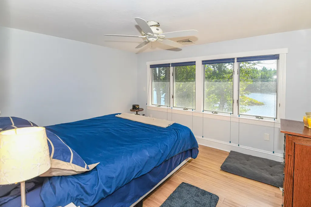 17 Dyvonne Terrace Bridgton ME 04009
