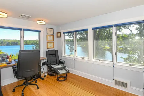 17 Dyvonne Terrace Bridgton ME 04009