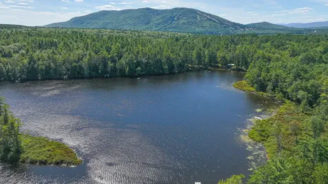17 Dyvonne Terrace Bridgton ME 04009