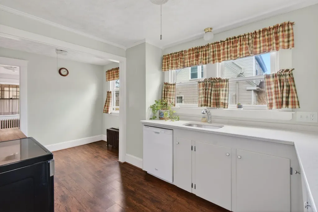 22 Clifford Street Westbrook ME 04092