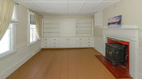 16 Valley Road Waterford ME 04088
