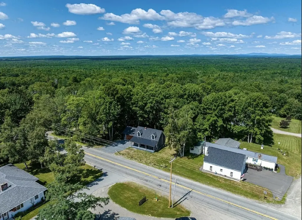 331 Enfield Road Lincoln ME 04457