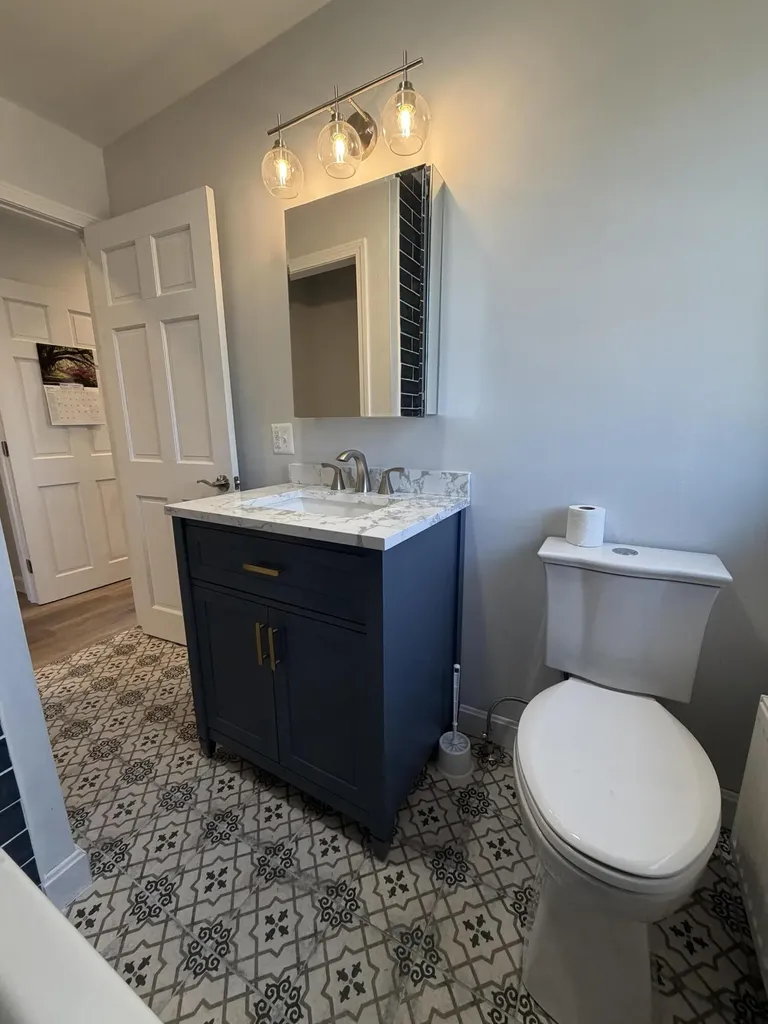 331 Enfield Road Lincoln ME 04457