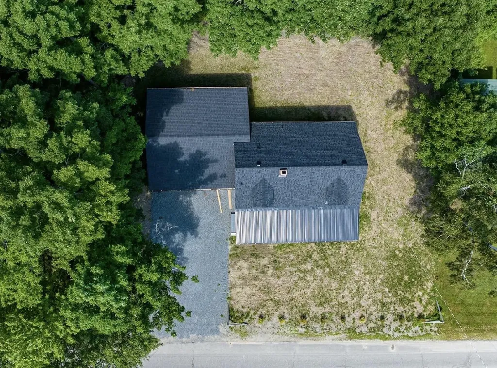 331 Enfield Road Lincoln ME 04457