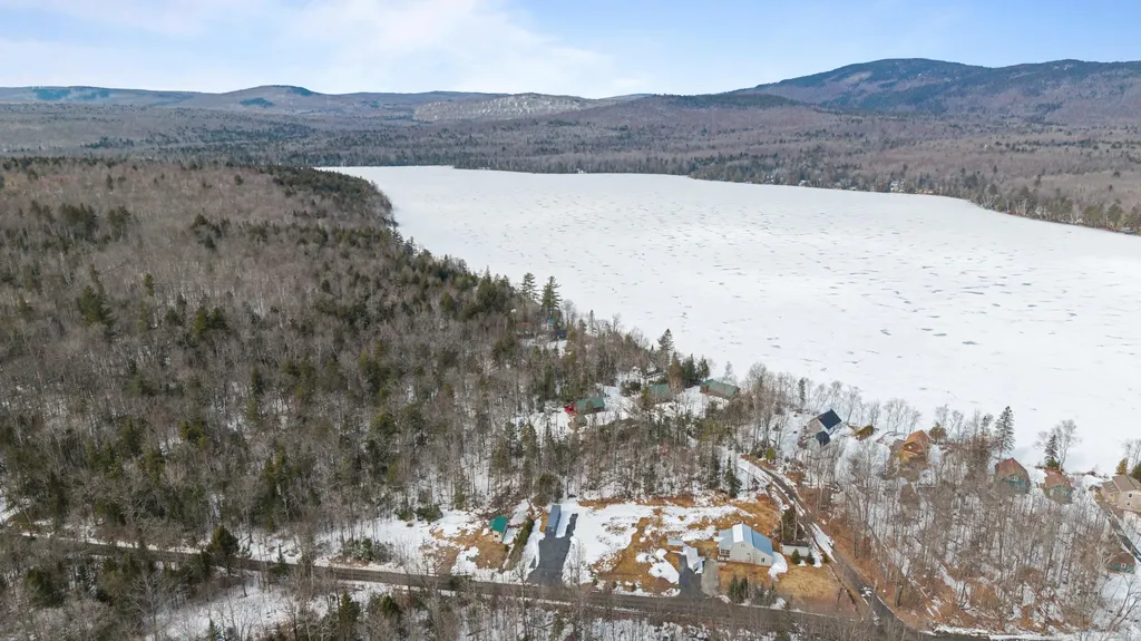 3 New England Road Abbot ME 04406