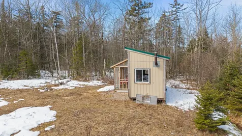 3 New England Road Abbot ME 04406