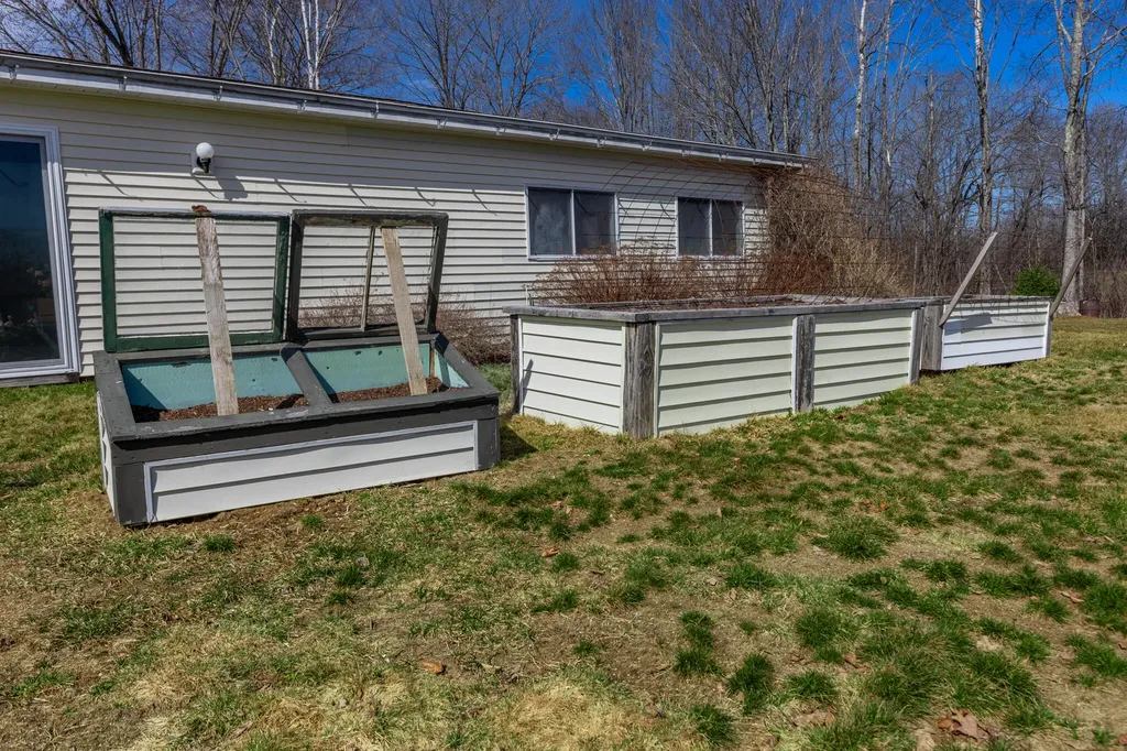 71 Upper-charleston Road Charleston ME 04422