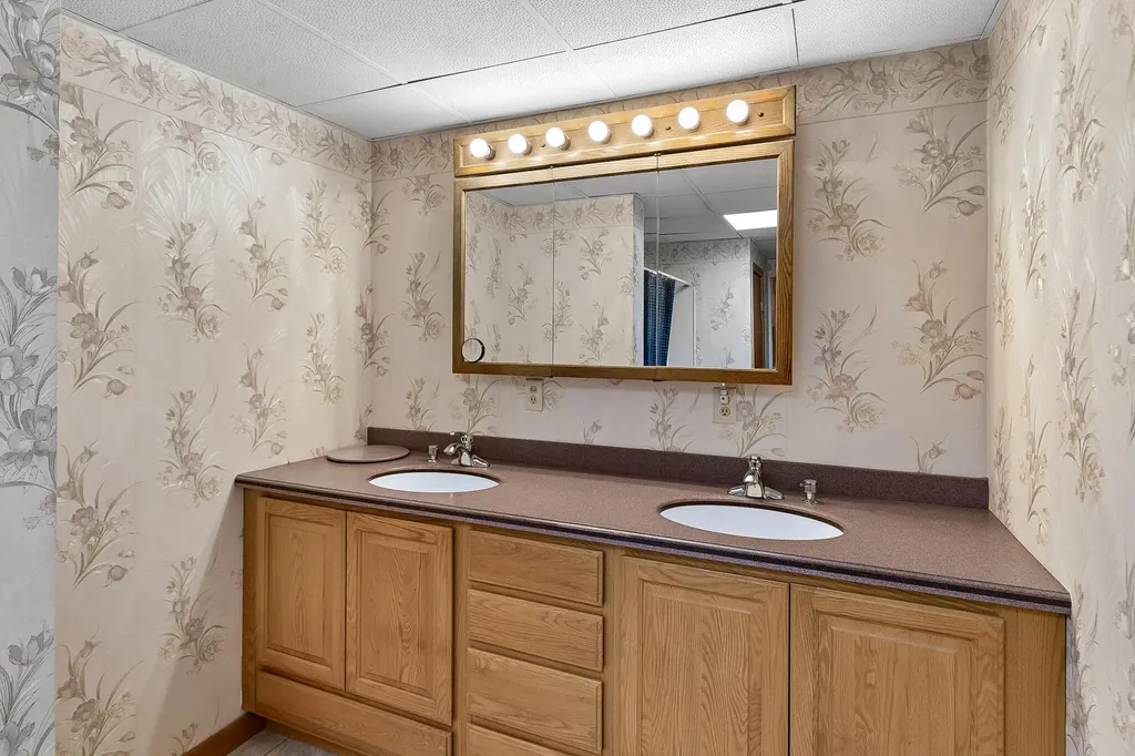 71 Upper-charleston Road Charleston ME 04422