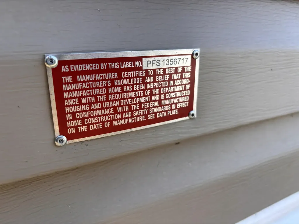 119 Gardiner Road Wiscasset ME 04578