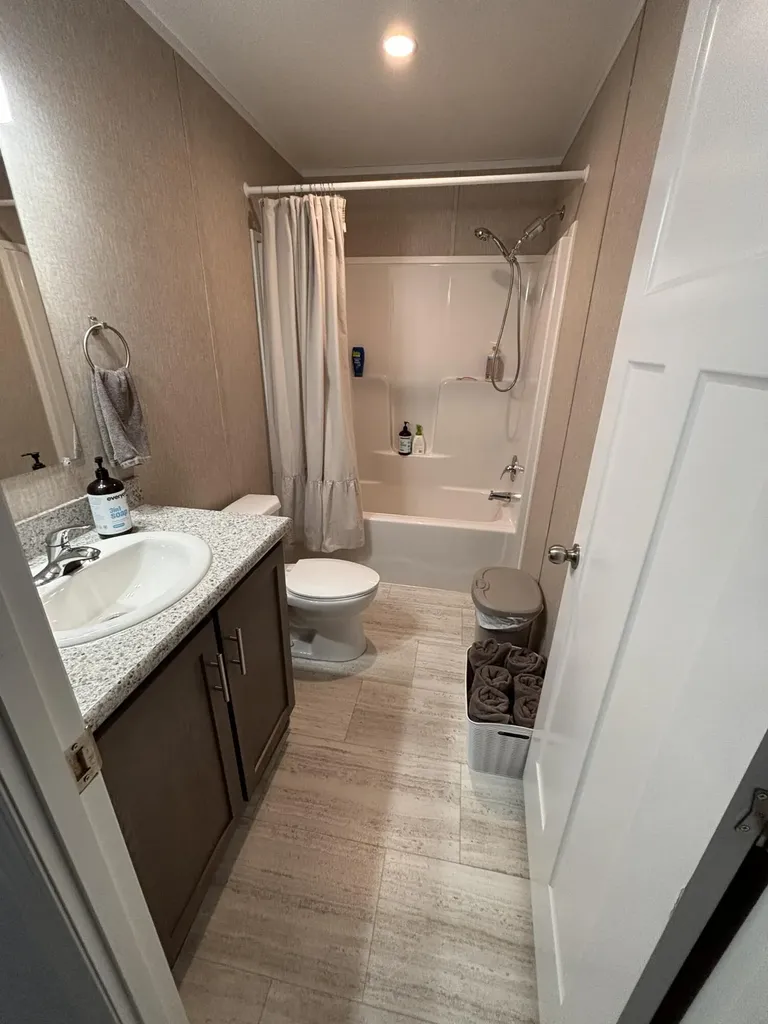 119 Gardiner Road Wiscasset ME 04578