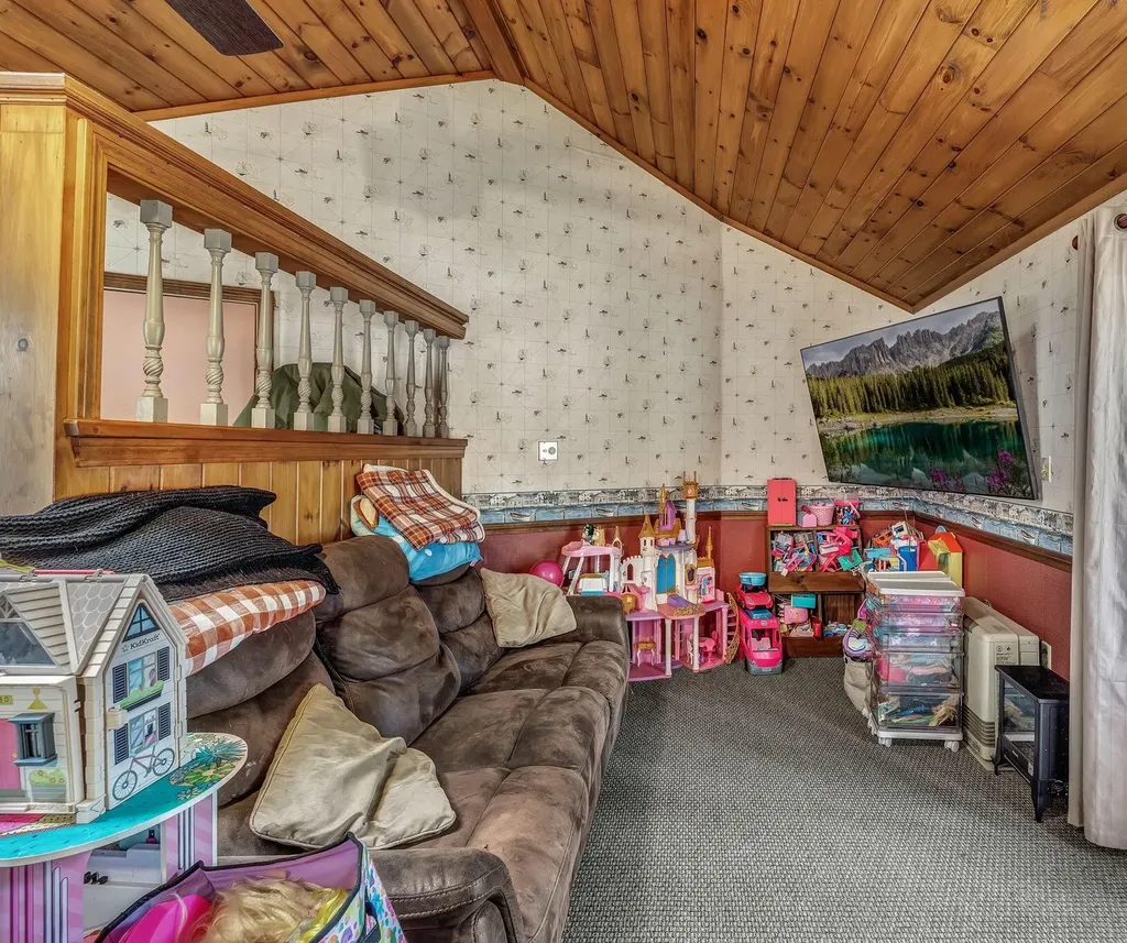 19 Old Alewive Road Kennebunk ME 04043