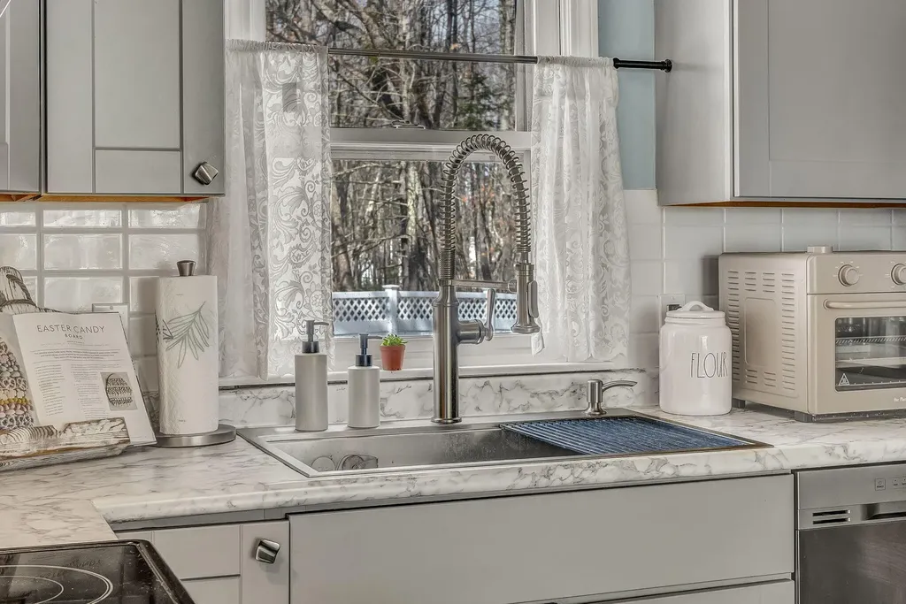 19 Old Alewive Road Kennebunk ME 04043