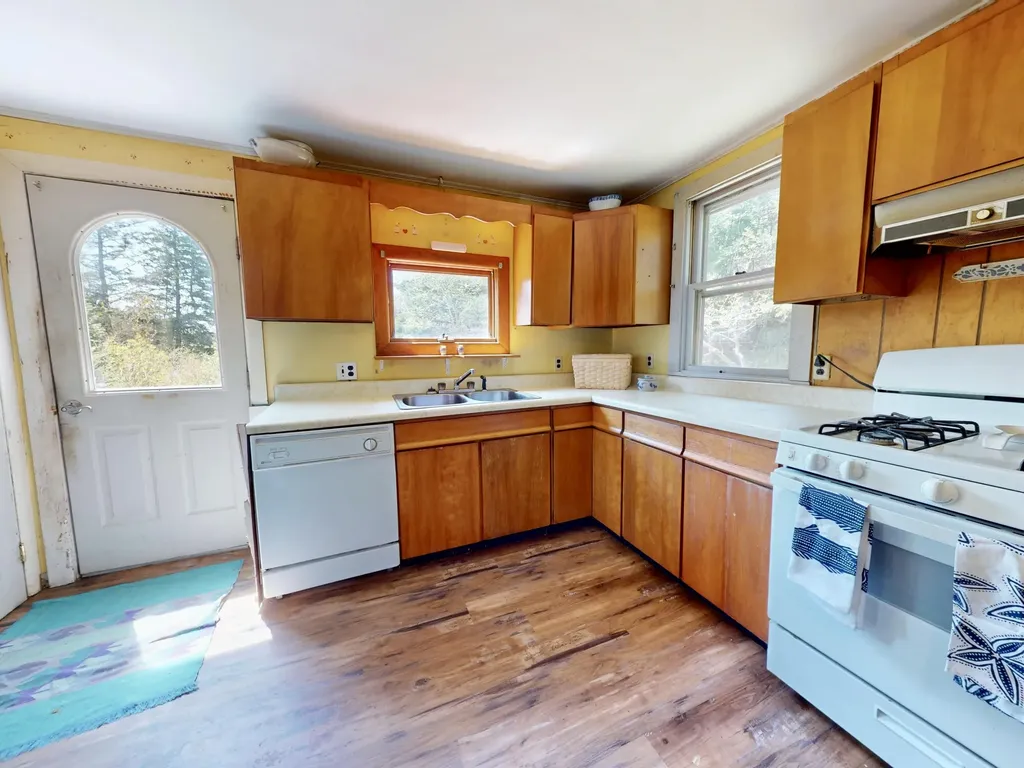 210 Old Harbor Road Vinalhaven ME 04863