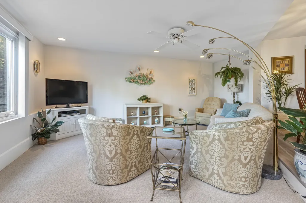 1 Sandpiper Cove Scarborough ME 04074