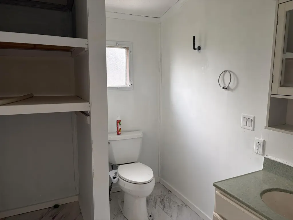 1 Skips Way Fairfield ME 04937