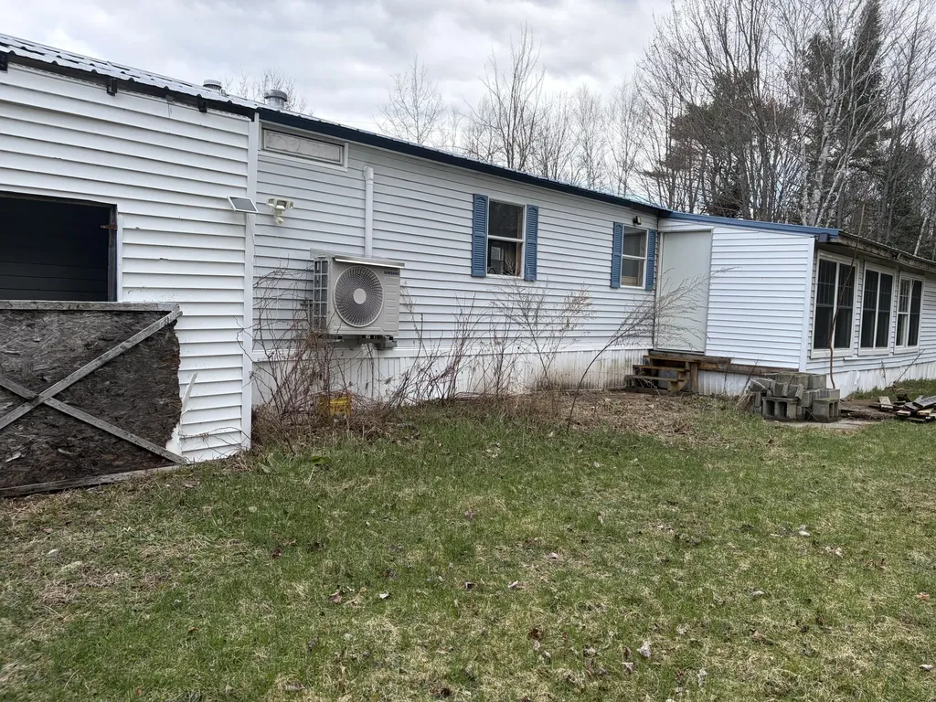 1 Skips Way Fairfield ME 04937