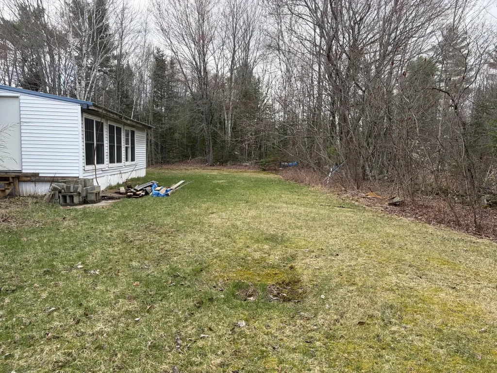 1 Skips Way Fairfield ME 04937