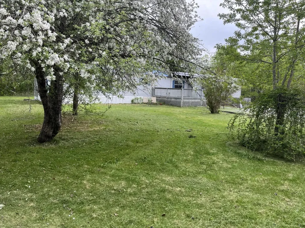 1 Skips Way Fairfield ME 04937