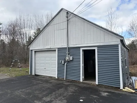 1 Skips Way Fairfield ME 04937