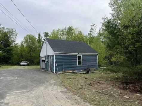 1 Skips Way Fairfield ME 04937