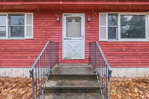 9 Merganser Lane Topsham ME 04086