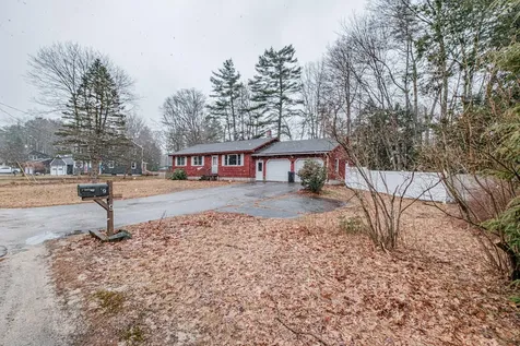 9 Merganser Lane Topsham ME 04086