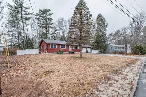 9 Merganser Lane Topsham ME 04086