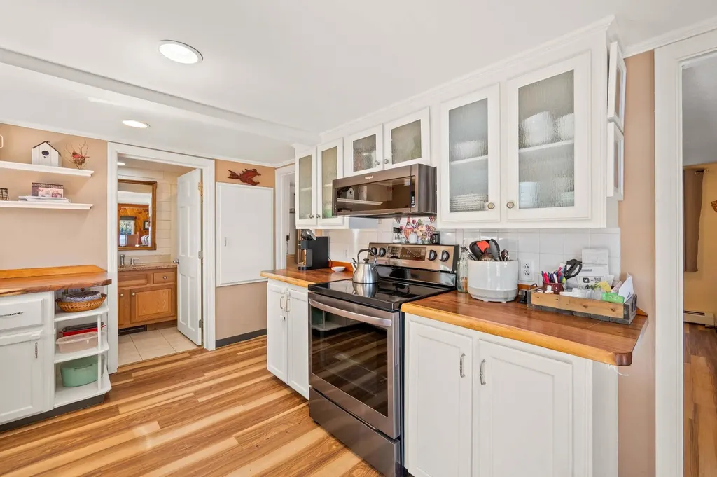 74 Maple Ridge Drive Monmouth ME 04259