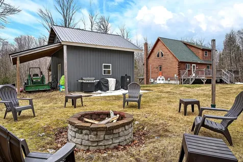 2552 Main Street Fayette ME 04349