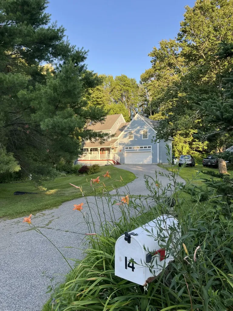 14 Eastfield Road Cape Elizabeth ME 04107